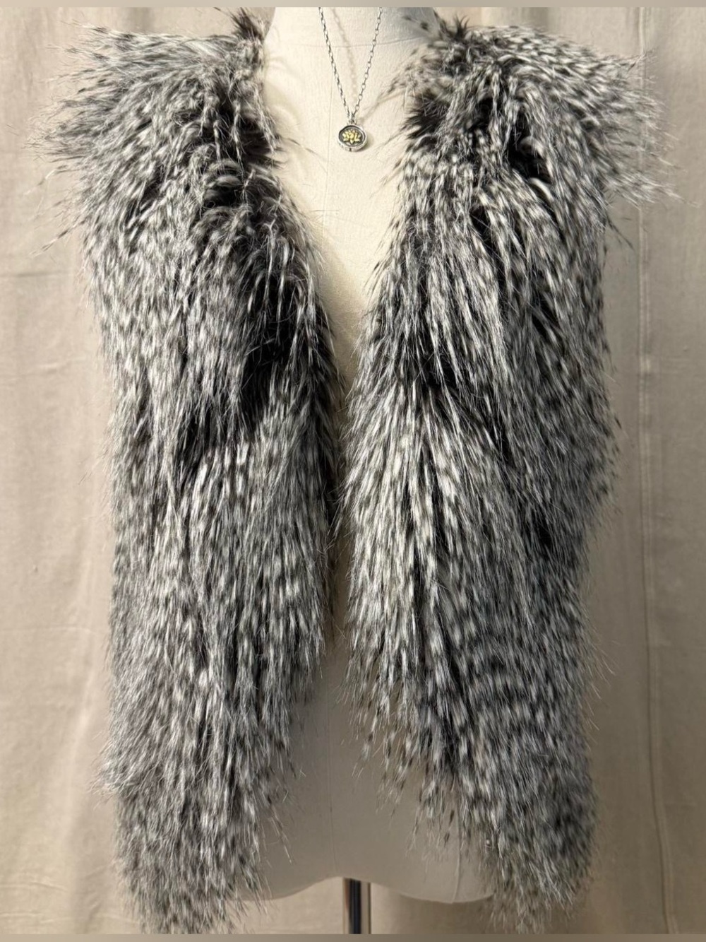 Guess Black & White Textured Faux Fur Vest